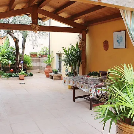 Locazione Turistica Corte Margherita * Lazise